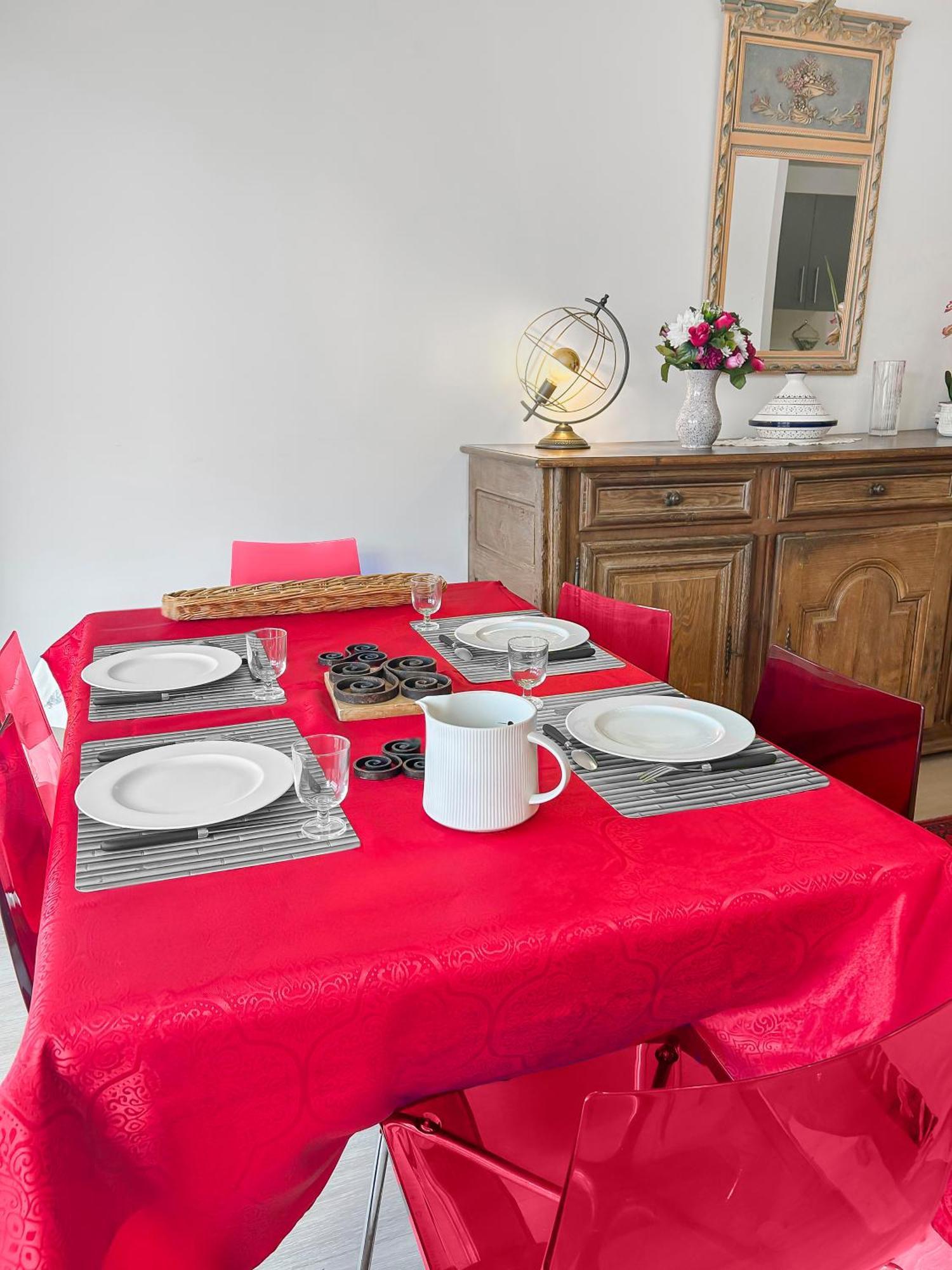 Appartement Balcon Prive & Deco Elegante