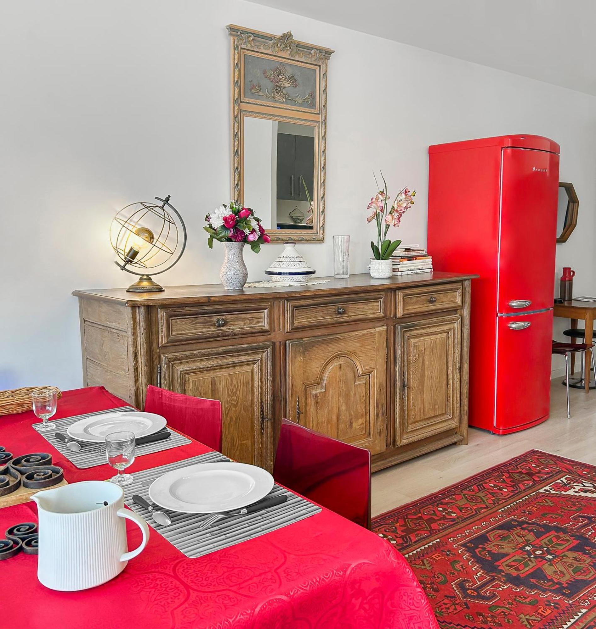 Appartement Balcon Prive & Deco Elegante